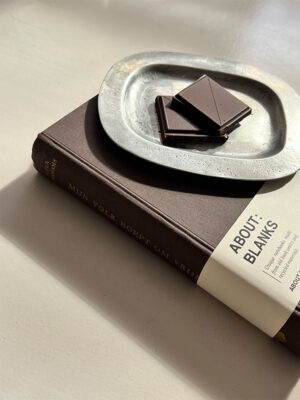 About Blanks │ Notitie- & Schetsboek van Vintage Boekkaft