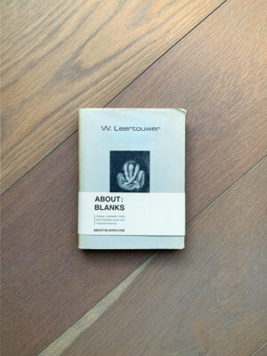 About Blanks │ Notitie- & Schetsboek van Vintage Boekkaft - Asblauw