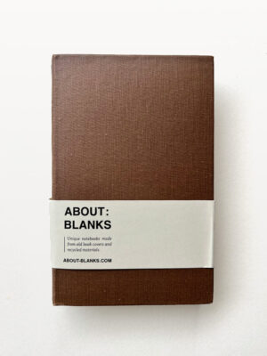 About Blanks │ Notitie- & Schetsboek van Vintage Boekkaft - melk chocolade bruin